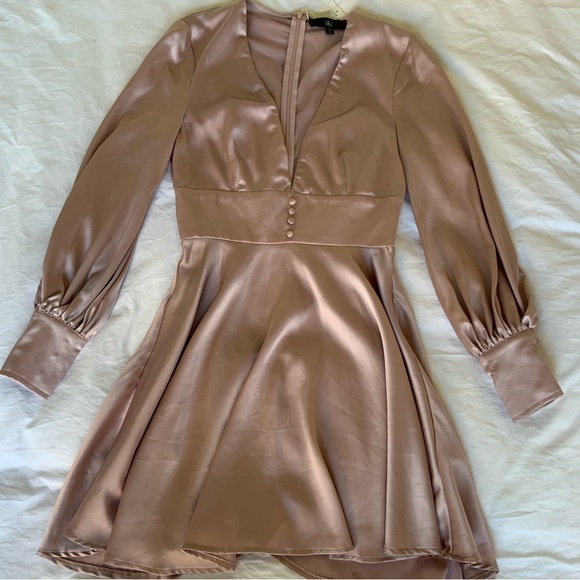 Missguided Satin Dress - Picture 6 of 6